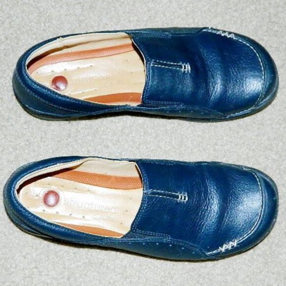 Women's CLARKS Structured Loafers Size 8 Medium Navy Blue Leather Slip-Ons - Picture 8 of 12